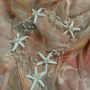 Starfish hair wrap for weddings